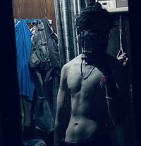 Parrybee - Male escort in New Delhi