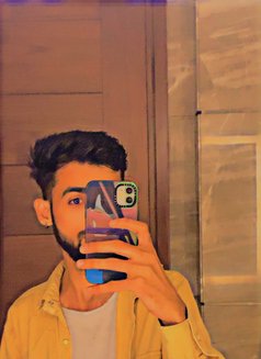 Professional Guy - Male escort in New Delhi Photo 2 of 3