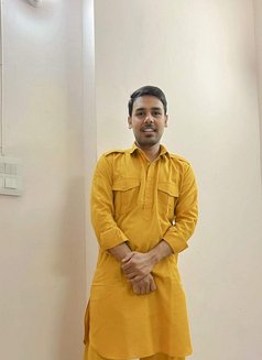Ashish Singh - Male escort in Noida Photo 3 of 6