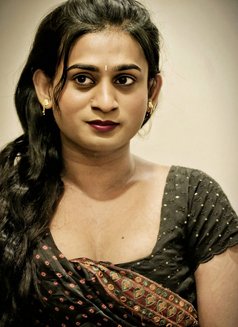 Kirti - Transsexual escort agency in Candolim, Goa Photo 4 of 16