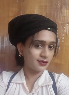 Kirti - Transsexual ఎస్కార్ట్ ఏజెన్సీ in Hyderabad Photo 2 of 5