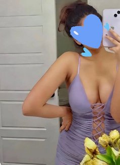 Cam session#QUEEN - escort in Bangalore Photo 3 of 3