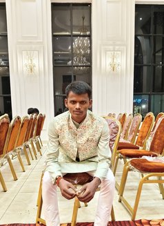 Sanju Singh - Male escort in New Delhi Photo 2 of 2