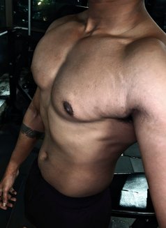 Gentleman Muse | 100% Comfort Assured - Male एस्कॉर्ट in Mumbai Photo 4 of 5