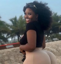 Whitejuliet - এস্কর্ট in Chennai