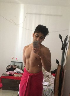 Hardik25 - Male एस्कॉर्ट in New Delhi Photo 1 of 4