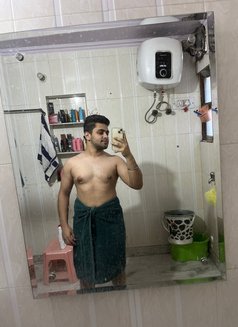 Hardik25 - Male एस्कॉर्ट in New Delhi Photo 4 of 4