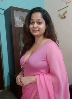 Kajal Video Call Service - escort in Gurgaon Photo 1 of 2