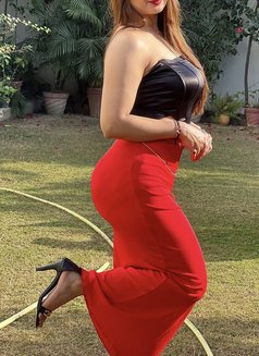 Zoya - escort in Thiruvananthapuram Photo 4 of 5