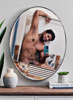 Black Monk - Male ఎస్కార్ట్ in Hyderabad Photo 9 of 10