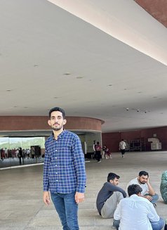 Suresh Bhunder - Male एस्कॉर्ट in Vadodara Photo 1 of 1