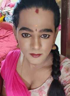 Shemale Chennai Madipakkam - Transsexual escort in Chennai Photo 4 of 5
