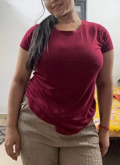 Simranhot - escort in Mumbai Photo 4 of 7