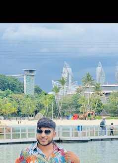 Lalu - Male escort in Surat Photo 3 of 5