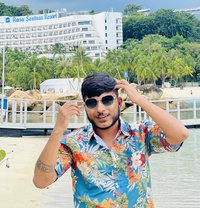 Lalu - Male escort in Surat