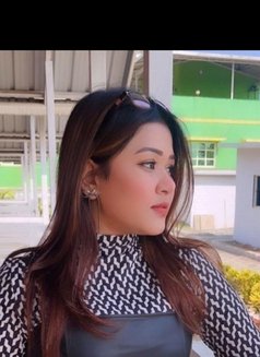 Priyanshi Hot Sexy Model Is Here - எஸ்கார்ட் in Hyderabad Photo 2 of 4