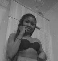 Queen - एस्कॉर्ट in New Delhi