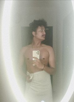 Vedant Parab - Male escort in Mumbai Photo 1 of 2