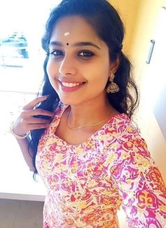 Bhavika Escort Sarvice - এস্কর্ট in New Delhi Photo 1 of 2