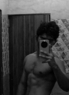 Vicky - Male ఎస్కార్ట్ in New Delhi Photo 1 of 3