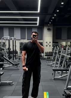 Abhi - Male escort in Surat Photo 1 of 3