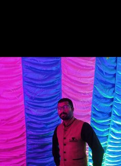 Vikrant - Male escort in Kolkata Photo 3 of 6