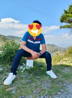 Rohit - Male escort in New Delhi Photo 2 of 4
