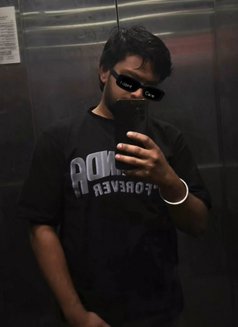 Independent Boy - Male escort in New Delhi Photo 1 of 2