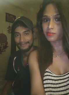 Avni - Transsexual escort in New Delhi Photo 1 of 2