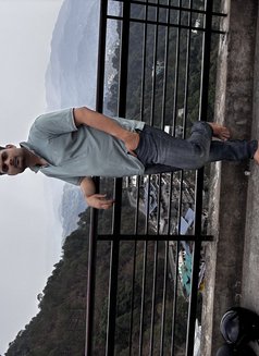 Bad Xperts - Male escort in New Delhi Photo 3 of 4
