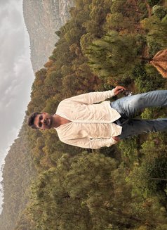 Bad Xperts - Male escort in New Delhi Photo 4 of 4