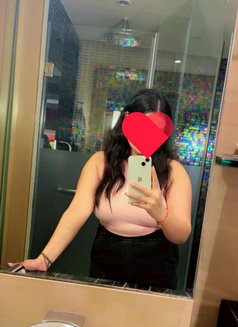 Chhavir - ఎస్కార్ట్ in Bangalore Photo 2 of 6