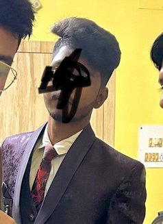 Kolkata & Ranaghat service - Male एस्कॉर्ट in Kolkata Photo 1 of 4