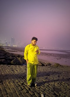 Lakki - Male எஸ்கார்ட் in Mumbai Photo 1 of 3