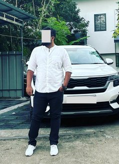 Secret Therapy - Male எஸ்கார்ட் in Kochi Photo 4 of 4