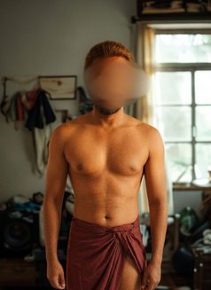 Ronny_the_dude - Male escort in New Delhi Photo 5 of 7