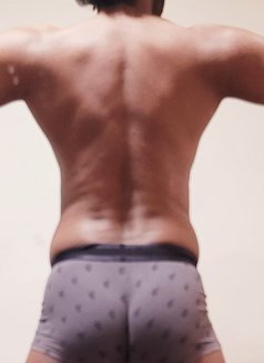 Ronny_the_dude - Male escort in New Delhi Photo 6 of 7
