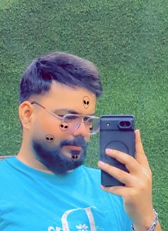 Virat Sharma - Male ম্যাসেজ in Noida Photo 3 of 6