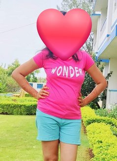 Sanumonacpl - escort in Kolkata Photo 1 of 1