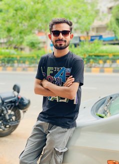 Dulerapinkesh - Male escort in Ahmedabad Photo 1 of 3