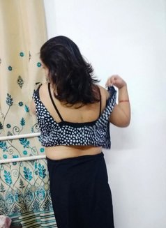 Kavya - எஸ்கார்ட் in New Delhi Photo 1 of 4