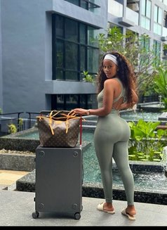 Bianca - escort in Noida Photo 2 of 2