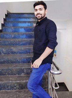 Sagar - Male escort in Pune Photo 2 of 3