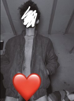 Ayush Khurana - Male escort in New Delhi Photo 2 of 3