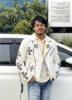 Aadil 8inch Mbull - Male escort in New Delhi Photo 3 of 5