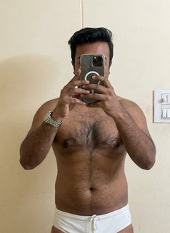 Rahul - Male एस्कॉर्ट in Hyderabad Photo 1 of 5