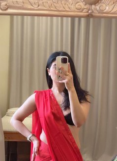 Russian Escorts in 5* Hotels Delhi Ncr - एस्कॉर्ट in New Delhi Photo 2 of 4