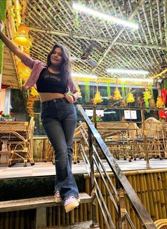 Riya Singh - escort in New Delhi Photo 1 of 6