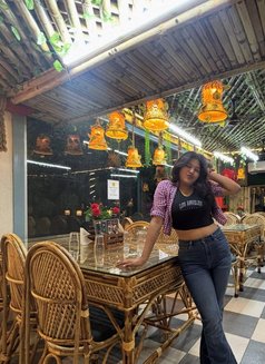 Riya Singh - escort in New Delhi Photo 6 of 6