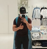 Thorodinsonthethunder - Male escort in New Delhi